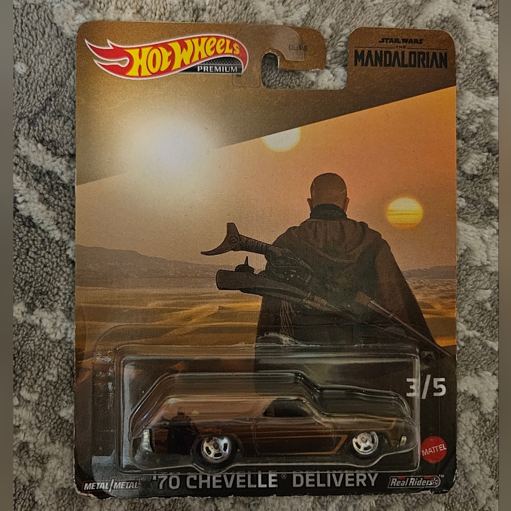 2 FOR $30 Hot Wheels Star Wars '70 Chevelle Delivery Die-Cast Car